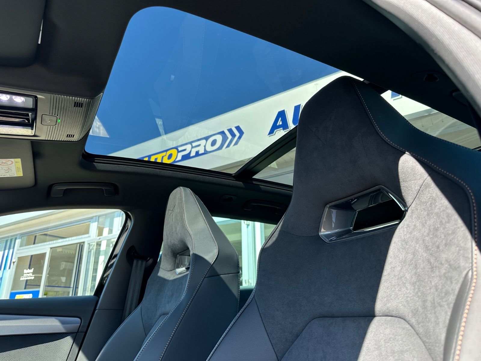 Fahrzeugabbildung CUPRA Leon ST 2.0 TSI 4Drive VZ Pano/AHK/Navi/ACC