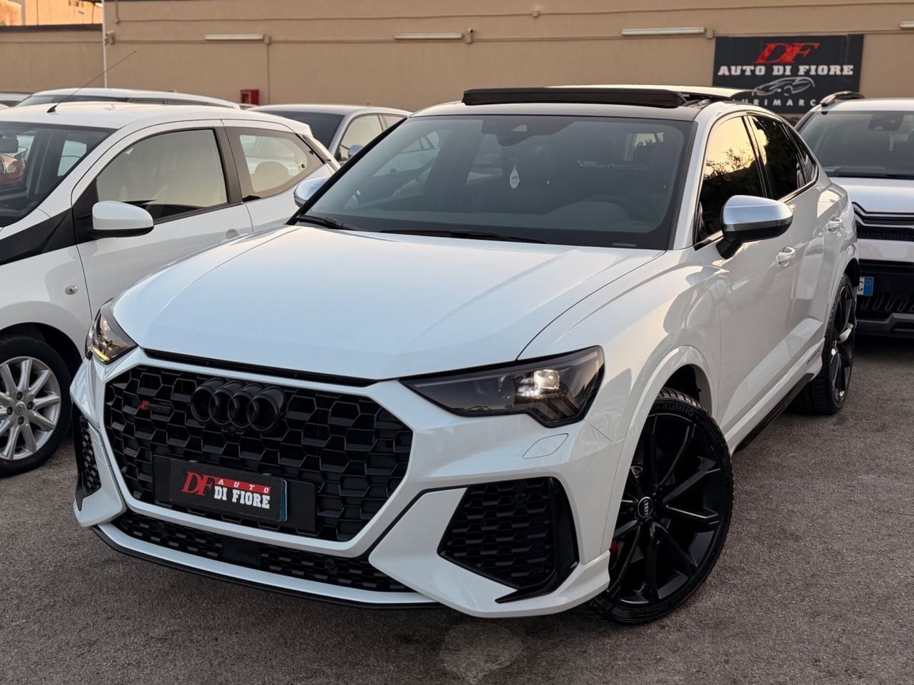 Audi RS Q3 2.5 TFSi 400CV quattro TETTO IVA ESPO imagem 2