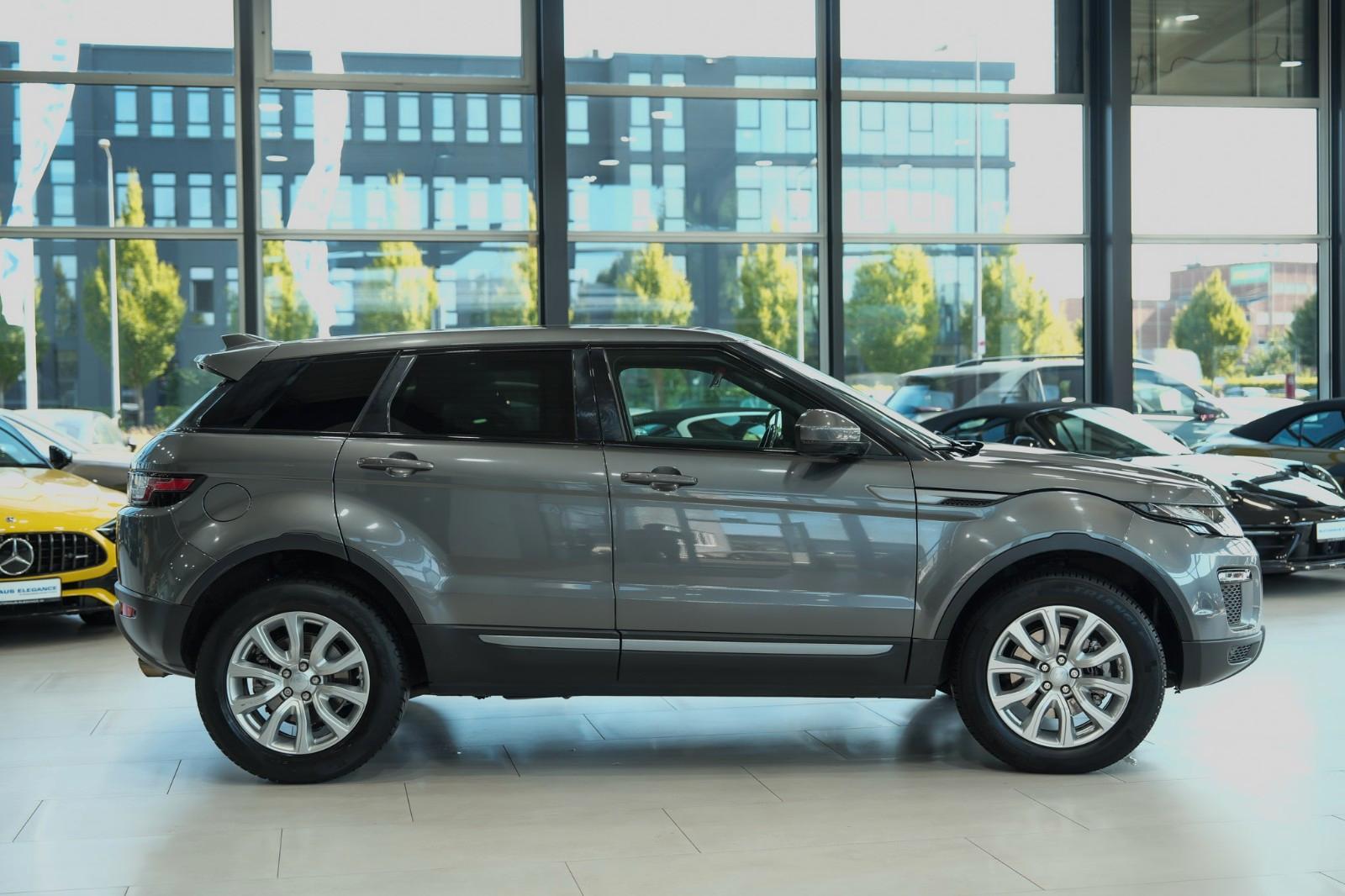 Land Rover Range Rover Evoque SE*PANO*8-WEGE*NAVI*LED*
