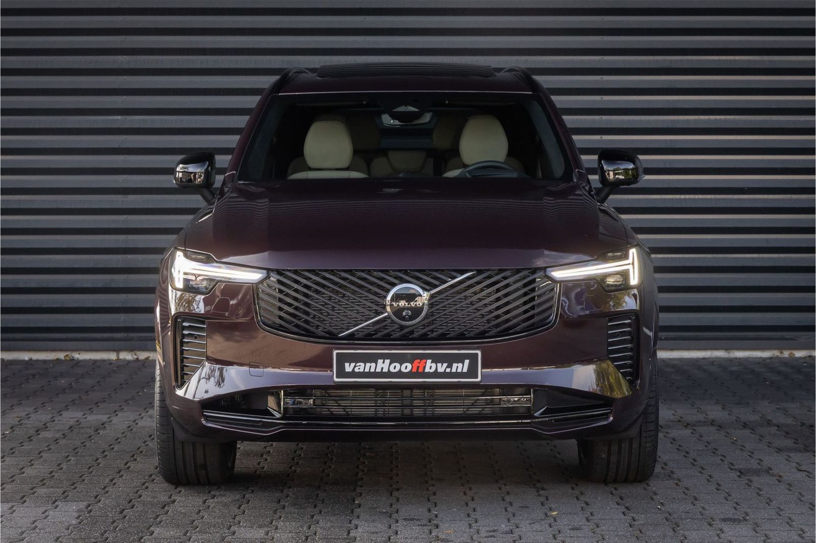 Volvo XC90 2.0 T8 Plug-in hybrid AWD Ultra Dark Luchtv imagem 3