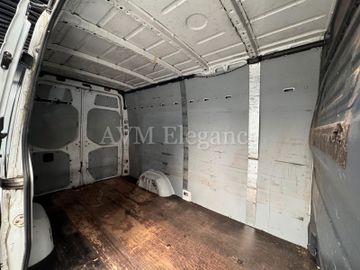 Mercedes Sprinter - 11