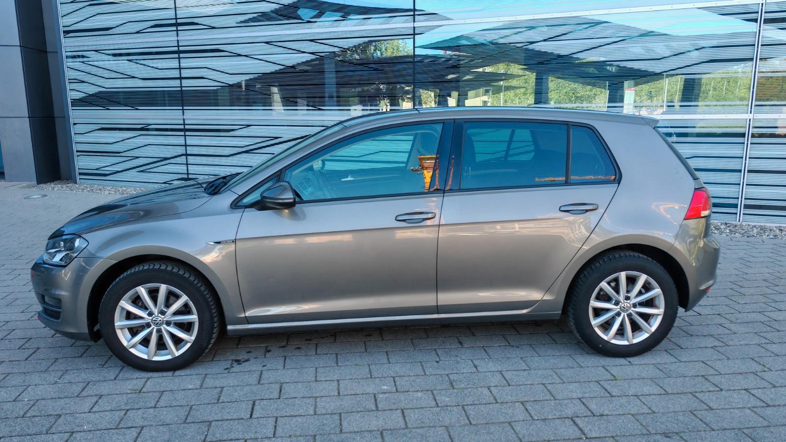 Volkswagen Golf VII 1.6 TDI BMT LOUNGE 81 KW