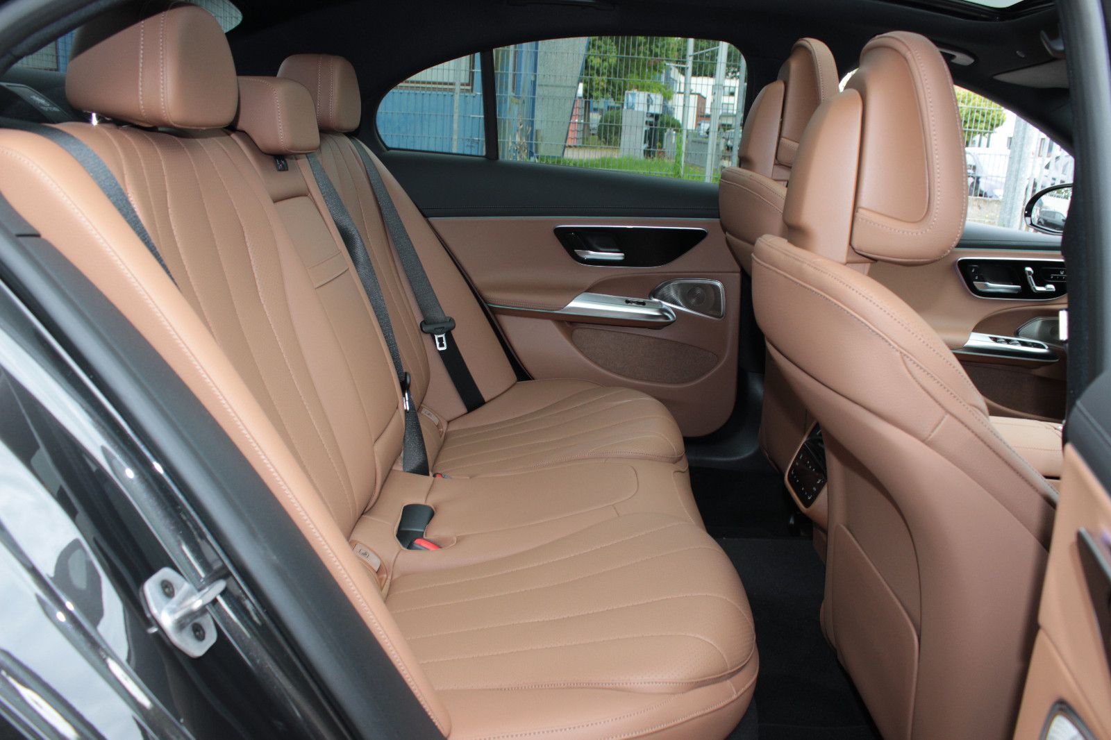 Fahrzeugabbildung Mercedes-Benz E 200 *AMG Line**Premium Plus**Superscreen*MY24*