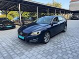 Volvo V60 Kombi Summum AWD