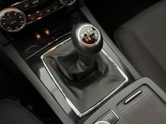 MERCEDES-BENZ C 180 K RENTNER/ NUR 71.tKM / GARANTIE / MERCEDES-BENZ C 180 K RENTNER/ NUR 71.tKM / GARANTIE /
