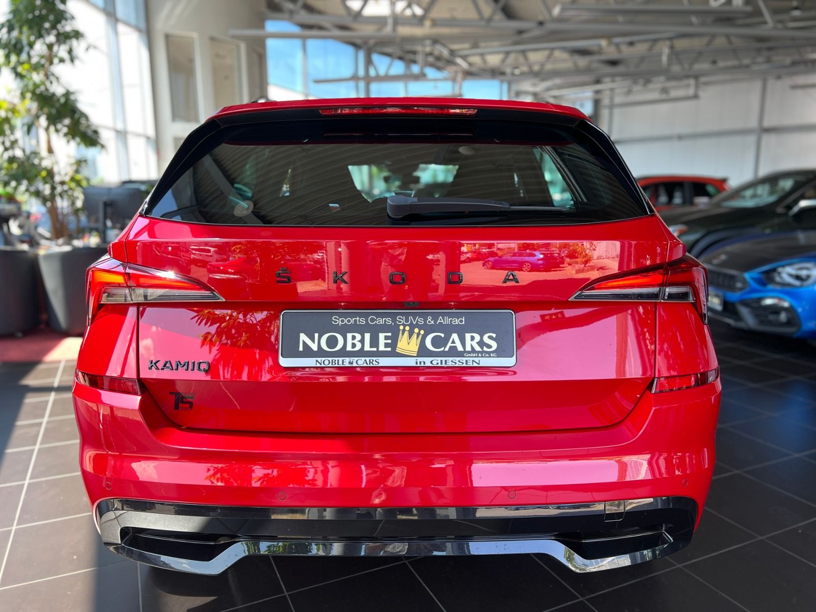 Fahrzeugabbildung SKODA KAMIQ Monte Carlo PANO LED NAV SHZ ALU