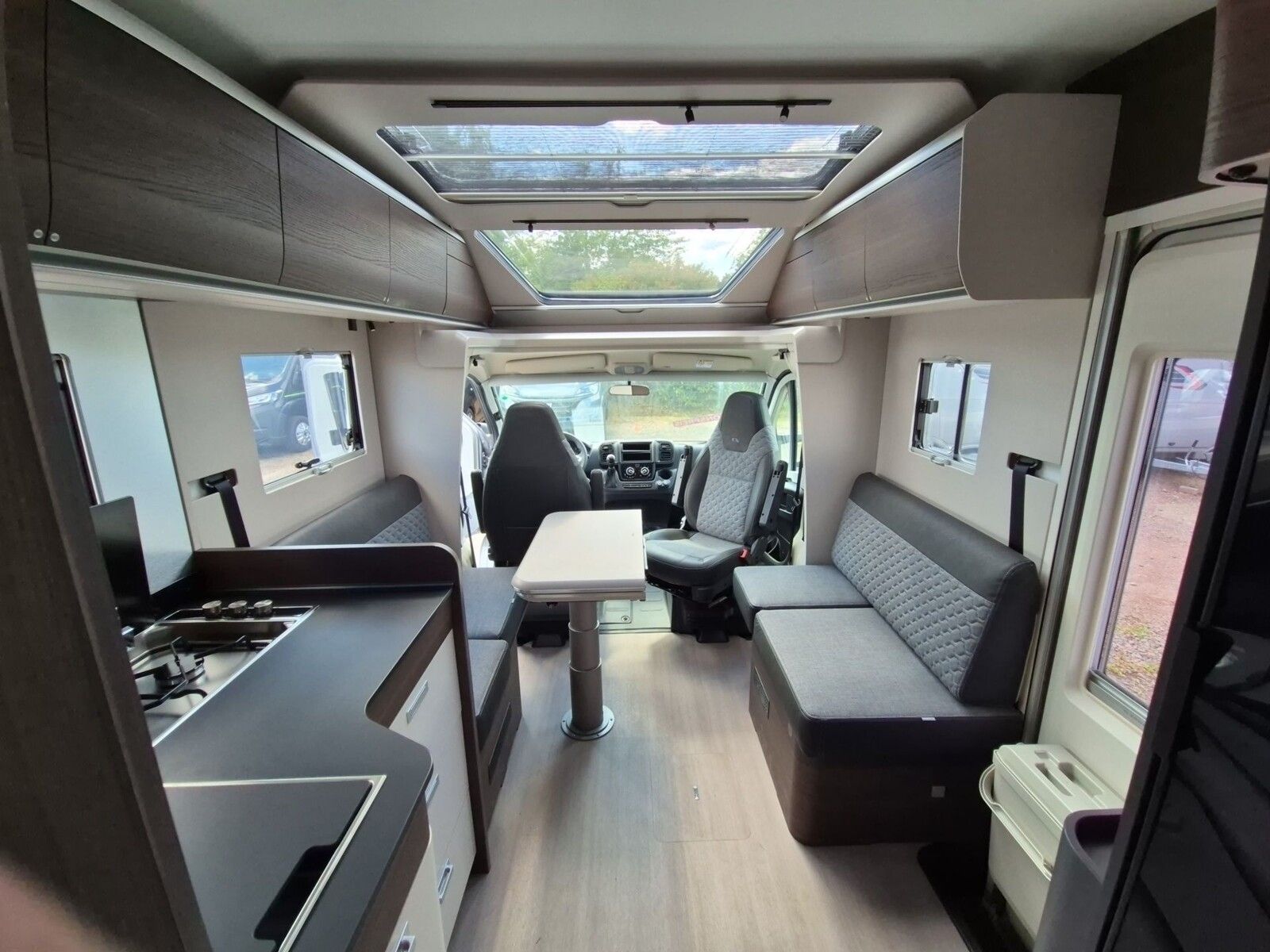 Fahrzeugabbildung Adria Coral Supreme 670 DL Markise,Radio,RFK,Alde,LED