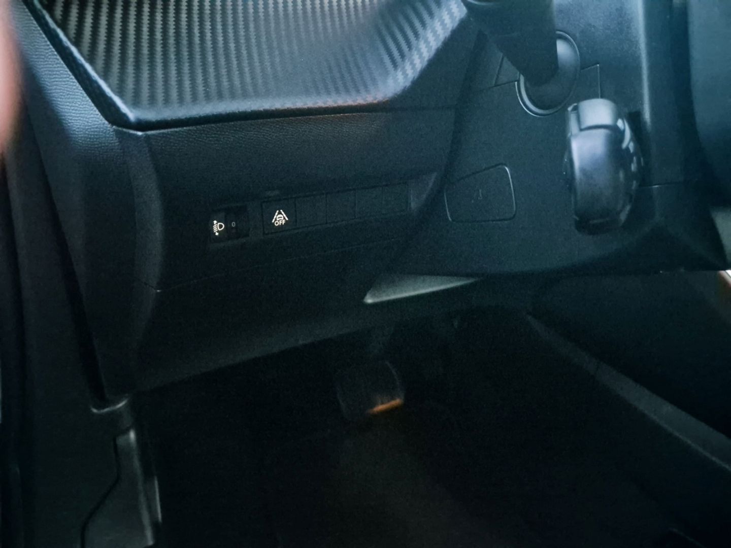 Fahrzeugabbildung Peugeot 2008 e- Active Klimaautom Fahrerprofil DAB SHZ S