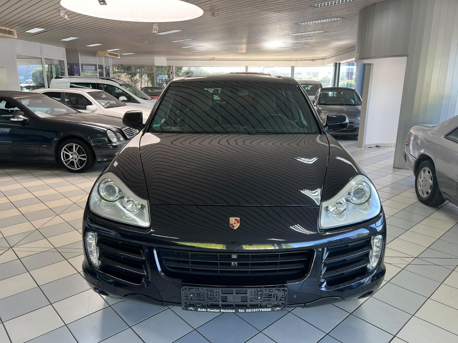 Porsche Cayenne S 4.8 V8 385 ch BVA 4x4 / Suspension pneumatique PASM / Toit ouvrant / Cuir / Jantes 20"