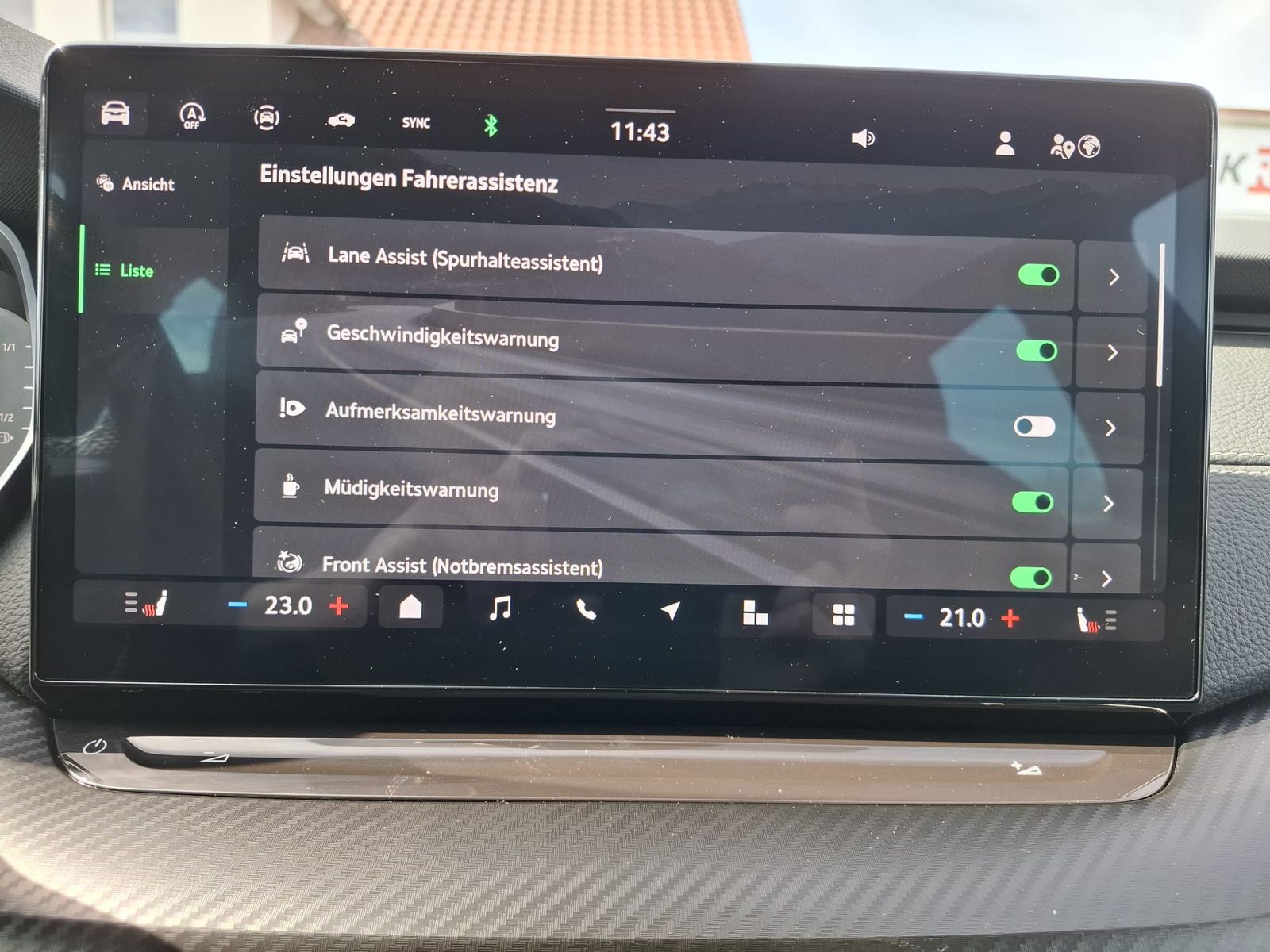 Fahrzeugabbildung SKODA Octavia 2.0 DSG Sportline MATRIX*AHK*CANTON*5J.G