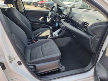 Toyota Yaris - 7