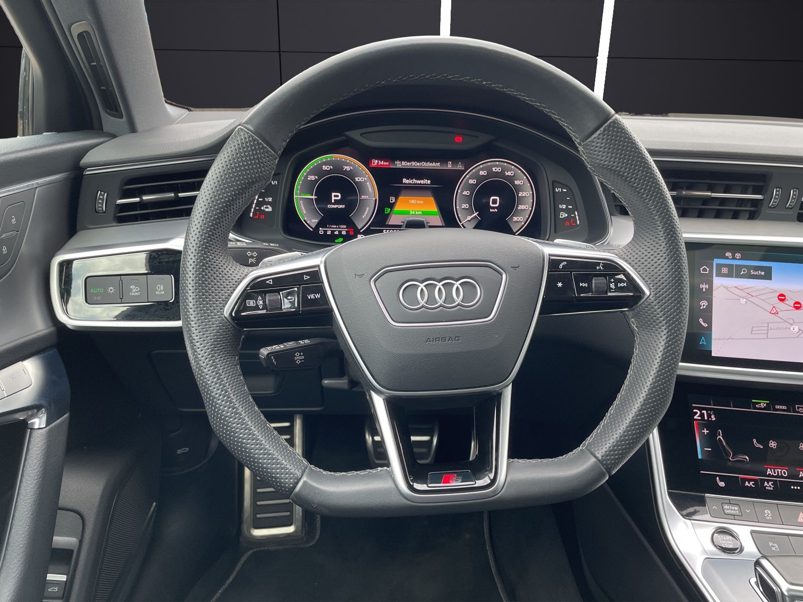 Fahrzeugabbildung Audi A6 Avant TFSI e quattro S line Matrix Navi SHZ