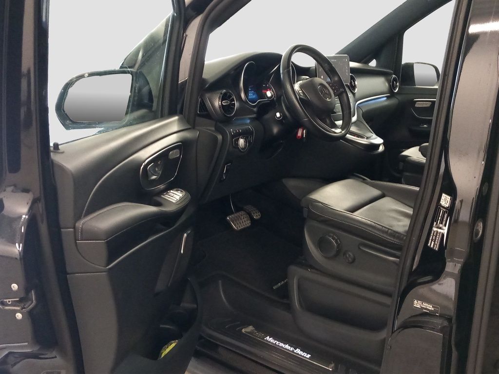 Fahrzeugabbildung Mercedes-Benz V 300 d 4MATIC AVANTGARDE EDITION Lang AHK*Leder