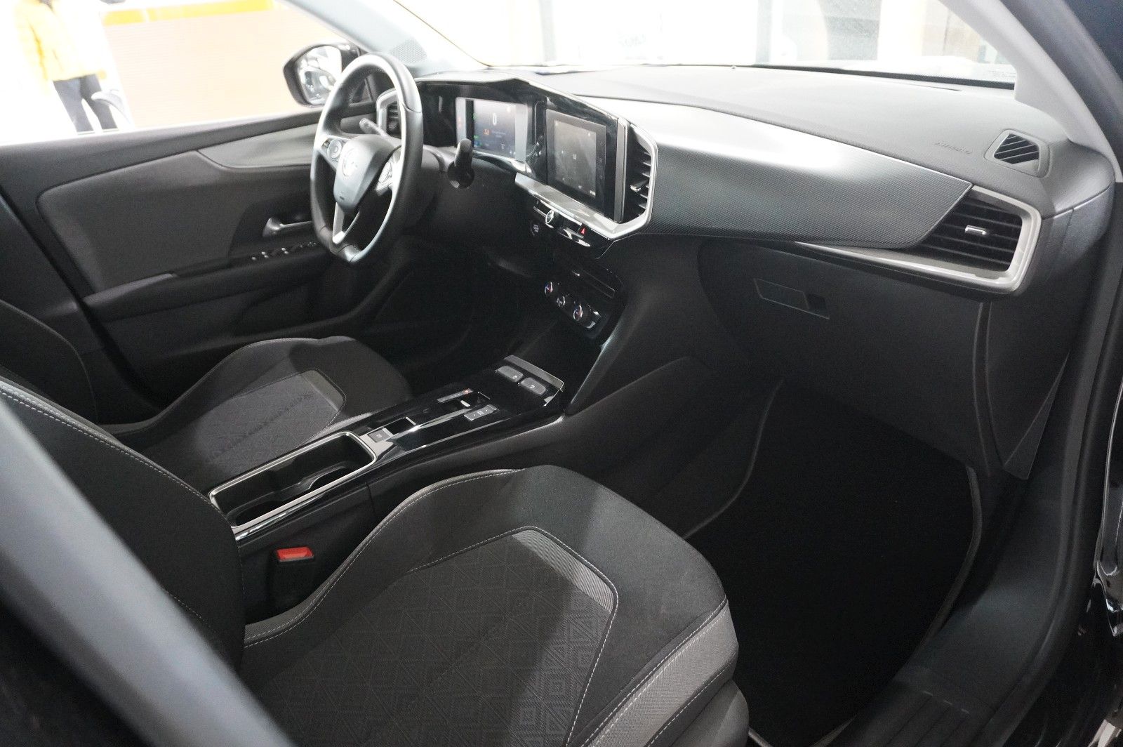 Fahrzeugabbildung Opel Mokka-e EDITION 1-PHASIG LED/SPORT/KAMERA/DAB+