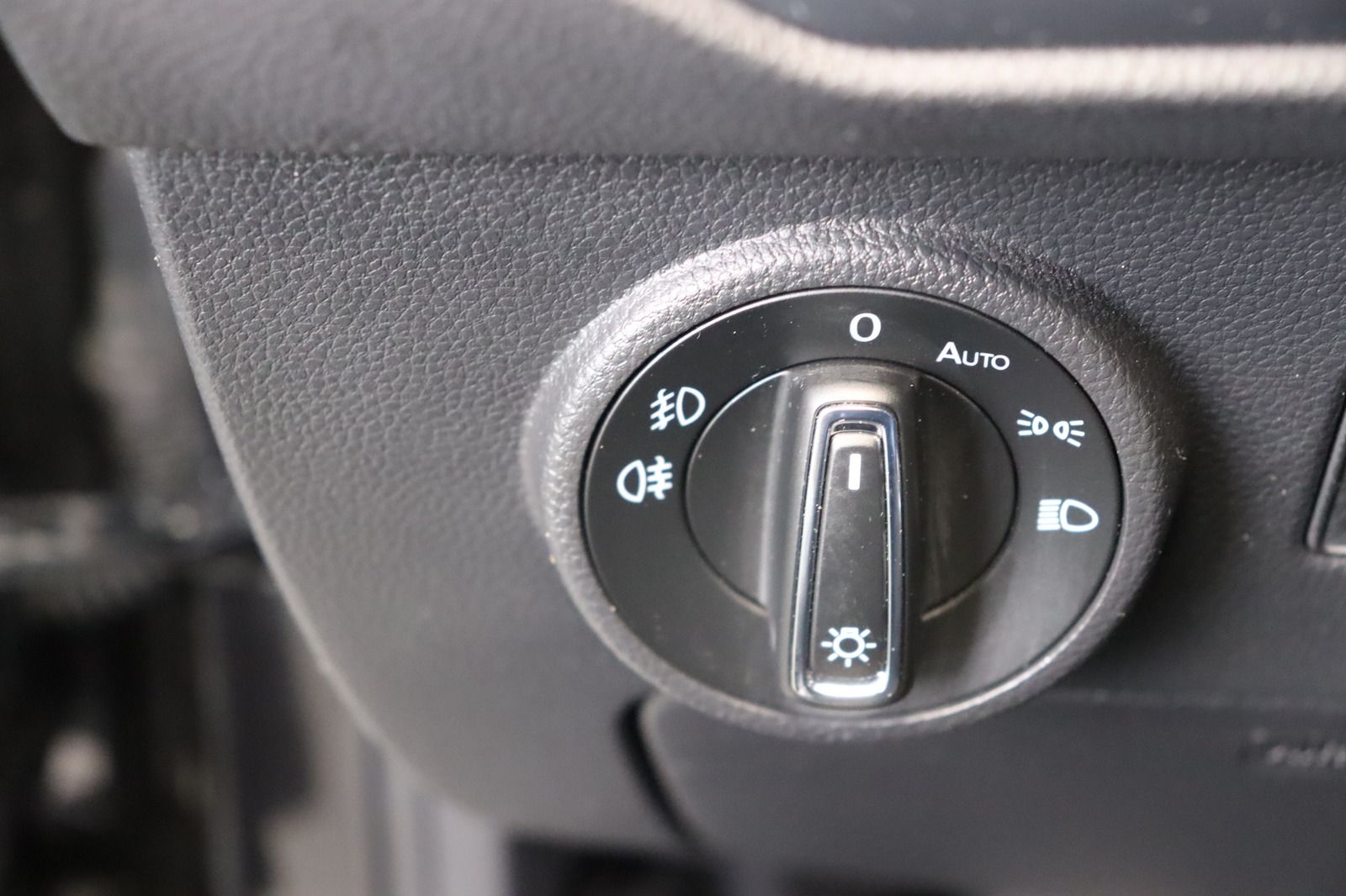 Fahrzeugabbildung SEAT Ateca 2.0 * Navi * LED * ACC * AHK