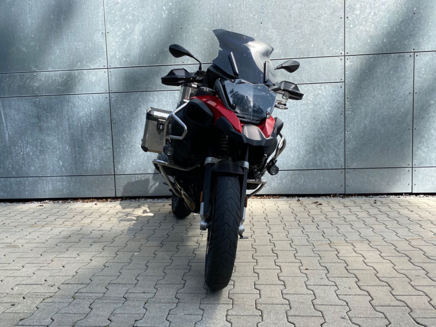 Fahrzeugabbildung BMW R 1200 GS Adventure 3 Pakete Connectivity Seiten