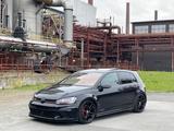 Volkswagen Golf GTI DSG Perf. Vollausst. Kessy Pano Dynaudi