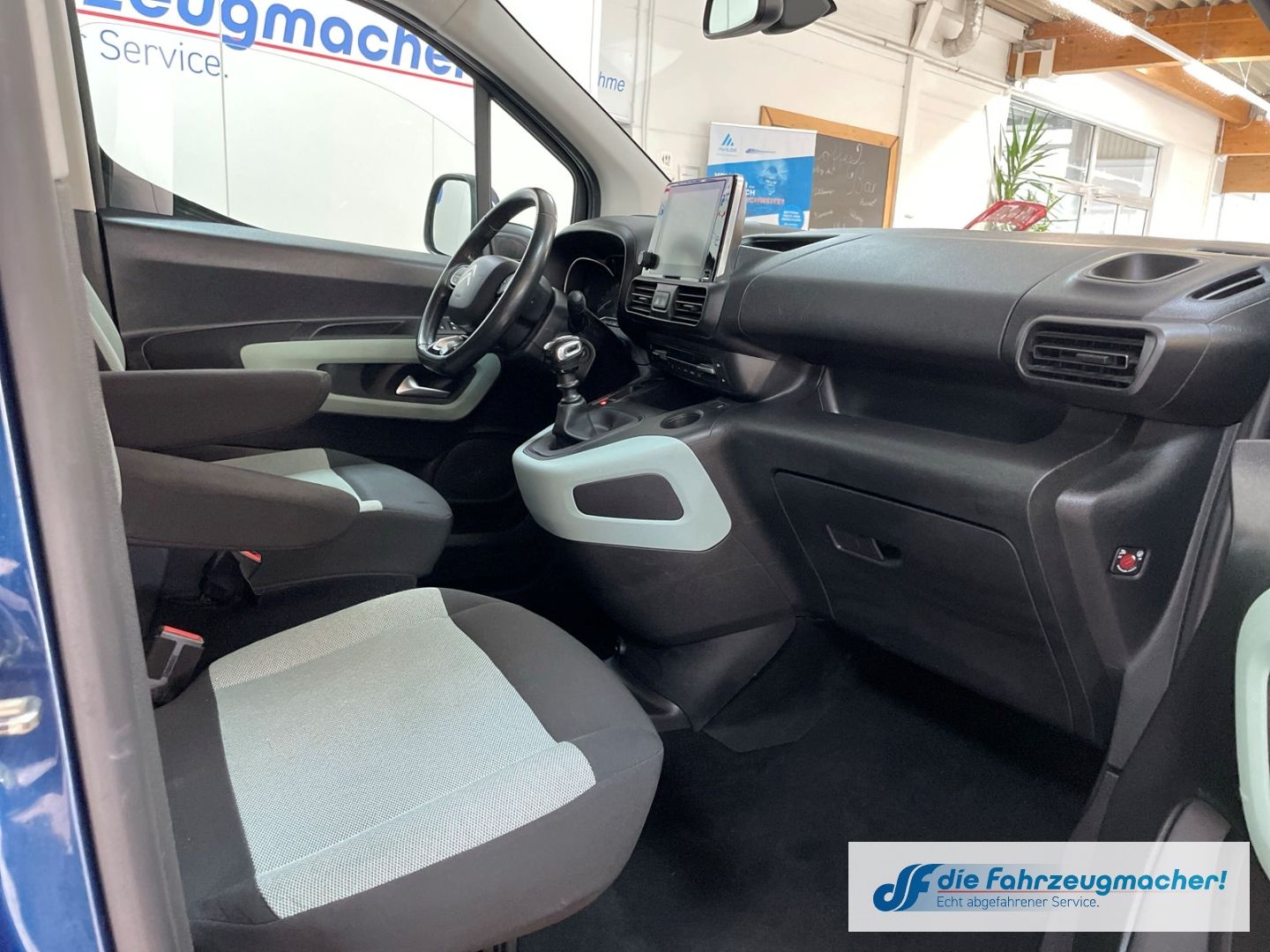 Fahrzeugabbildung Citroën Berlingo Feel M Mehrzonenklima DAB SHZ Spurhalte