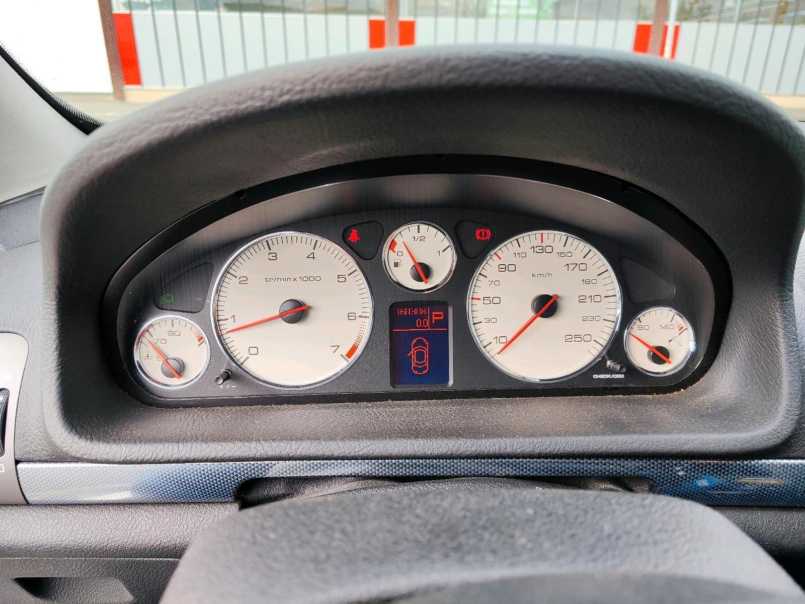 Peugeot 407 2005 — photo 7