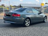 BMW 320 Baureihe 3 Coupe 320d - BMW 320 aus 2010: Coupé