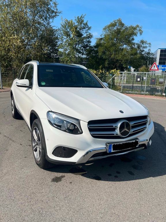 Image of Mercedes-Benz GLC 250