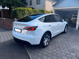 Tesla Model Y Standard Range RWD  Enhanced Auto - Tesla Model Y von privat