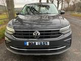 Volkswagen Tiguan 2.0 TDI SCR DSG -