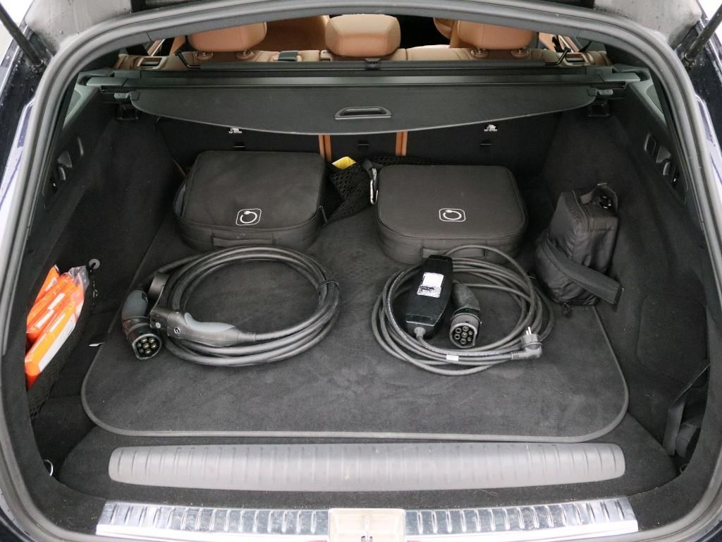 Mercedes-Benz E 300 Estate e AMG Line panorama dach Wegklapbar