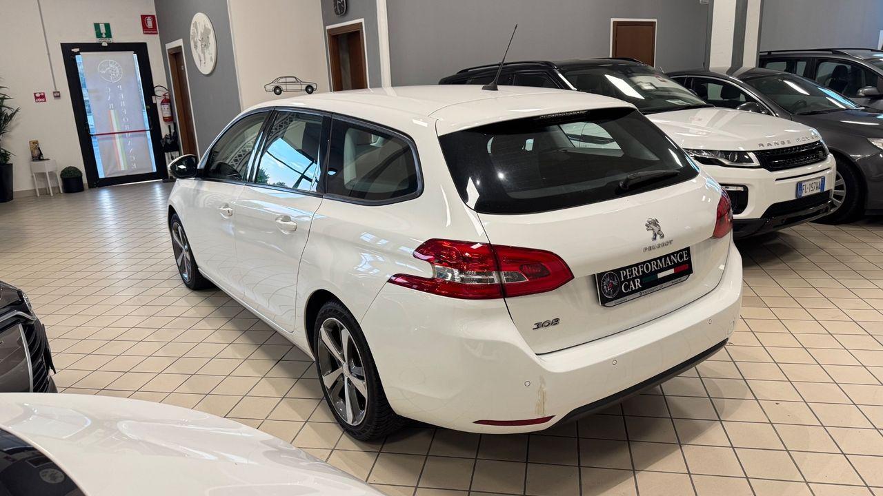Peugeot 308 2015 — photo 6