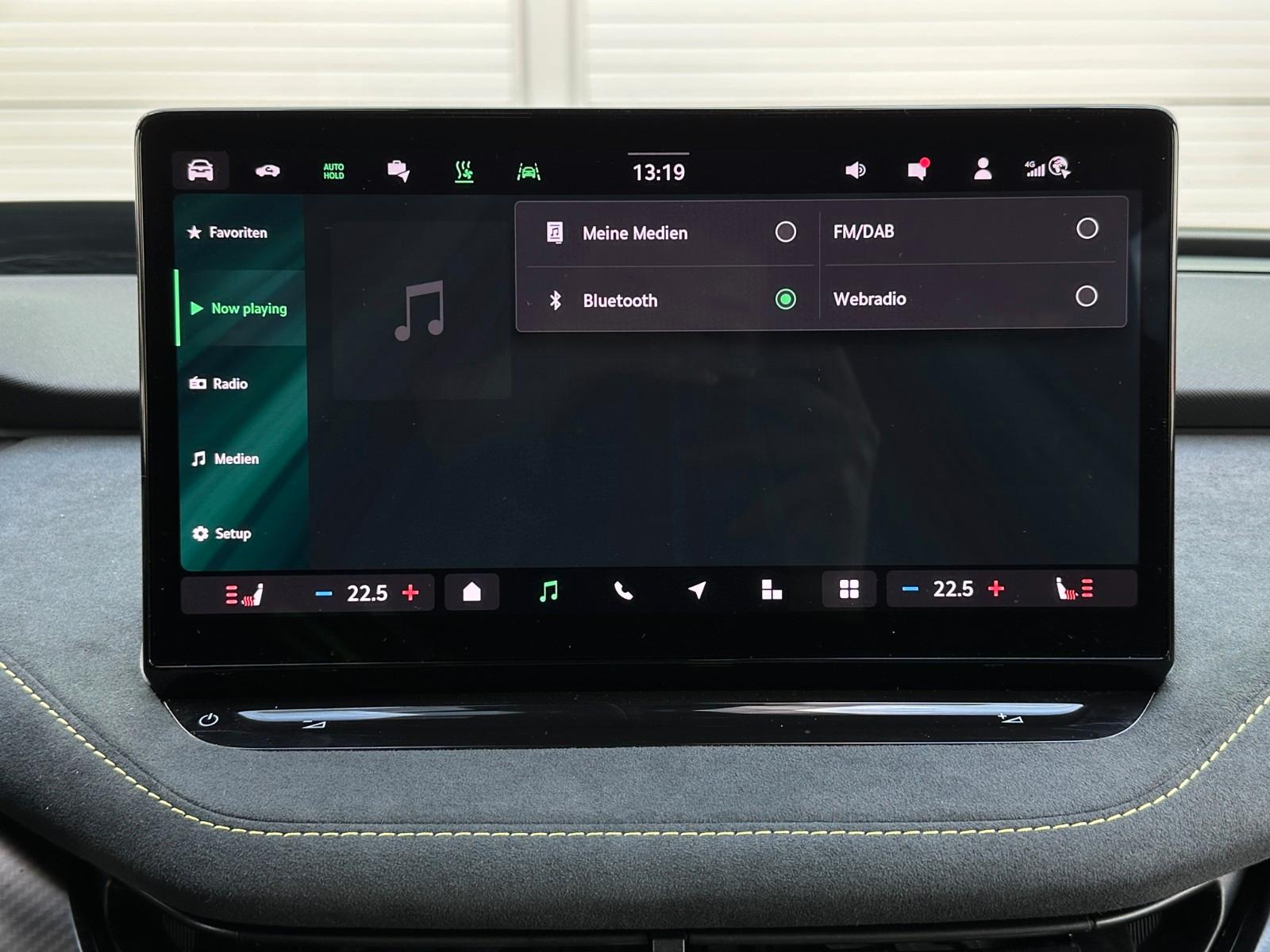 Skoda RS 340PS 4x4 NAVI Wär.Pumpe DCC eHK LM21"AHK