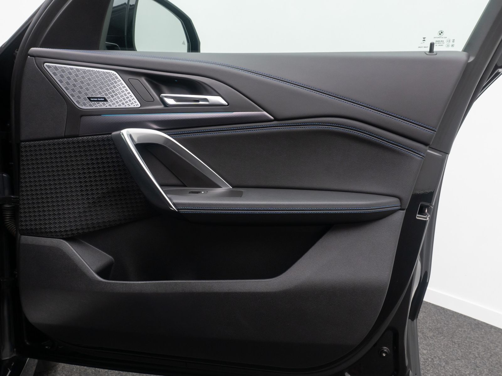 Fahrzeugabbildung BMW X1 xD30e M Sport 360&deg;HUD DAB H/K ACC Komfort LED