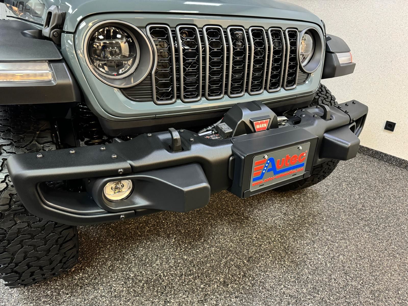 Fahrzeugabbildung Jeep MOAB 392-6.4L HEMI V8-WINDE-SKY ONE-35"