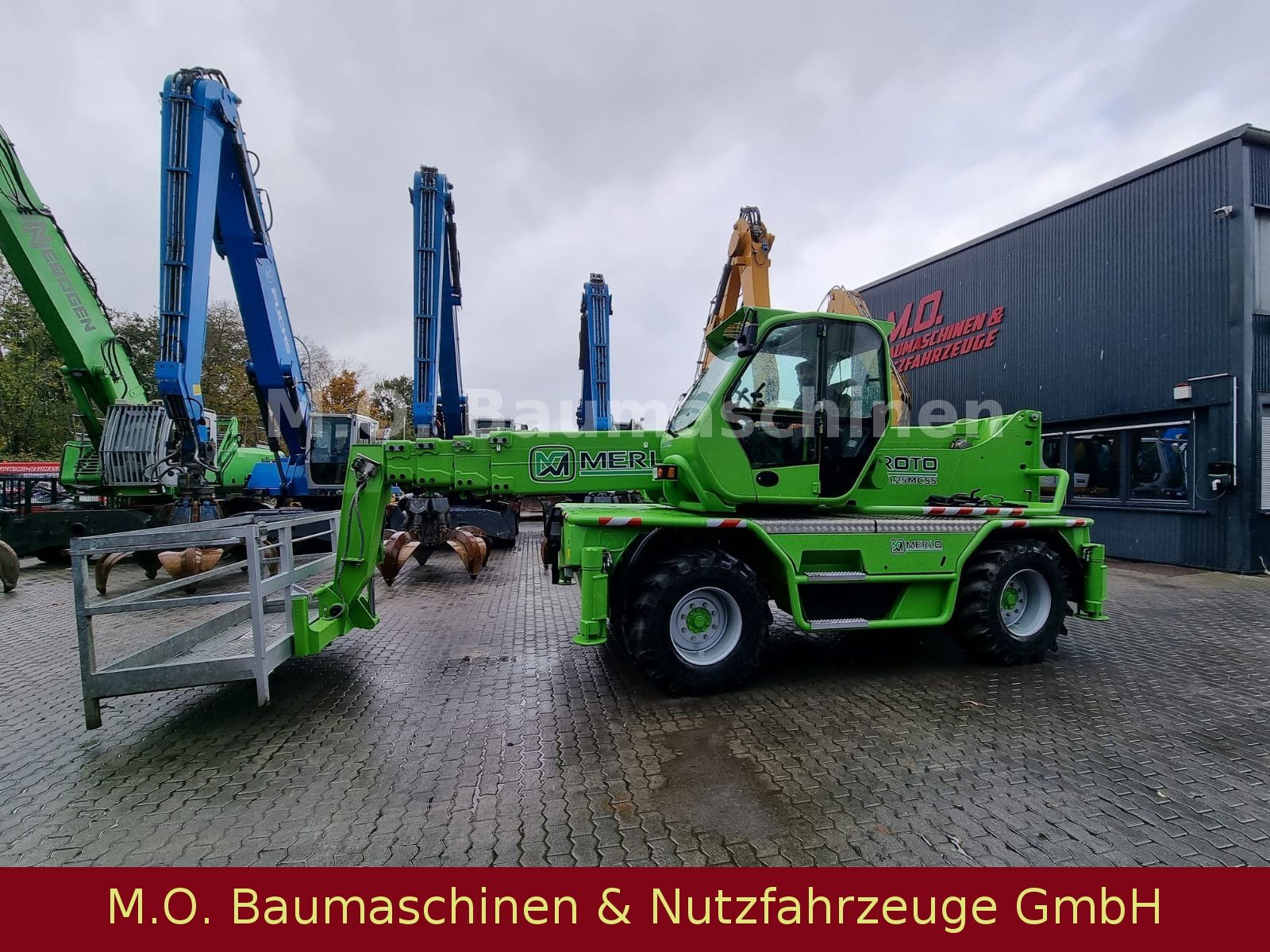 Fahrzeugabbildung Merlo Roto 40.25 MCSS / SW / Palettengabel/Funk