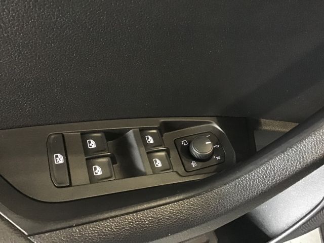 Fahrzeugabbildung Skoda Karoq Sportline 1.5 TSI DSG/AHK/NAVI/ACC/Std.Hzg