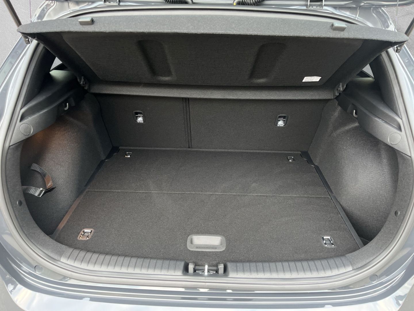 Fahrzeugabbildung Kia Ceed ULTIMATE EDITION 1.0 T-GDI *STYLE-PAKET*