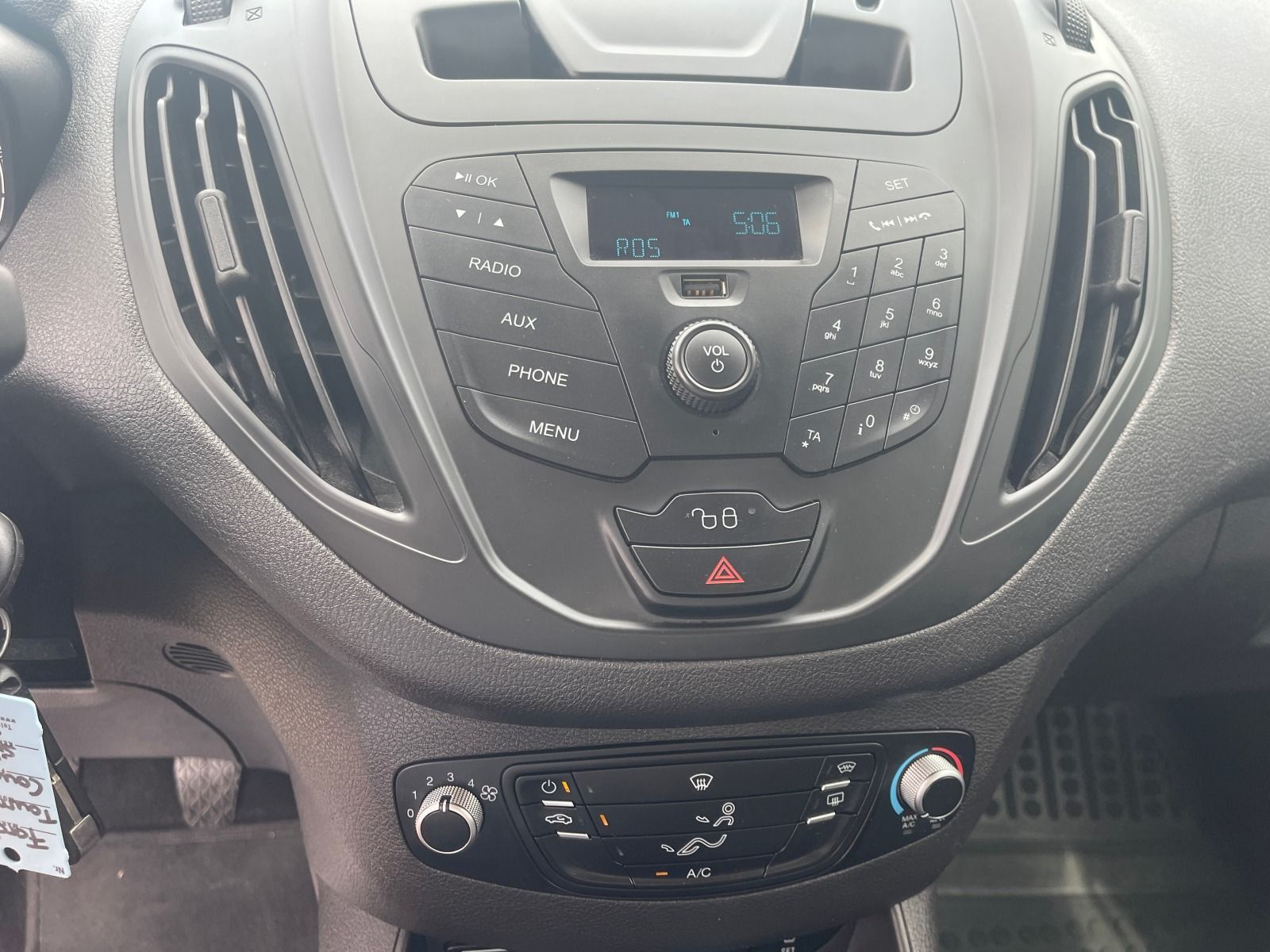 Fahrzeugabbildung Ford Tourneo Courier 1.0 EcoBoost Trend Kombi