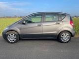 Mercedes-Benz A 169 BlueEFFICIENCY - Mercedes-Benz A 160 in Krefeld