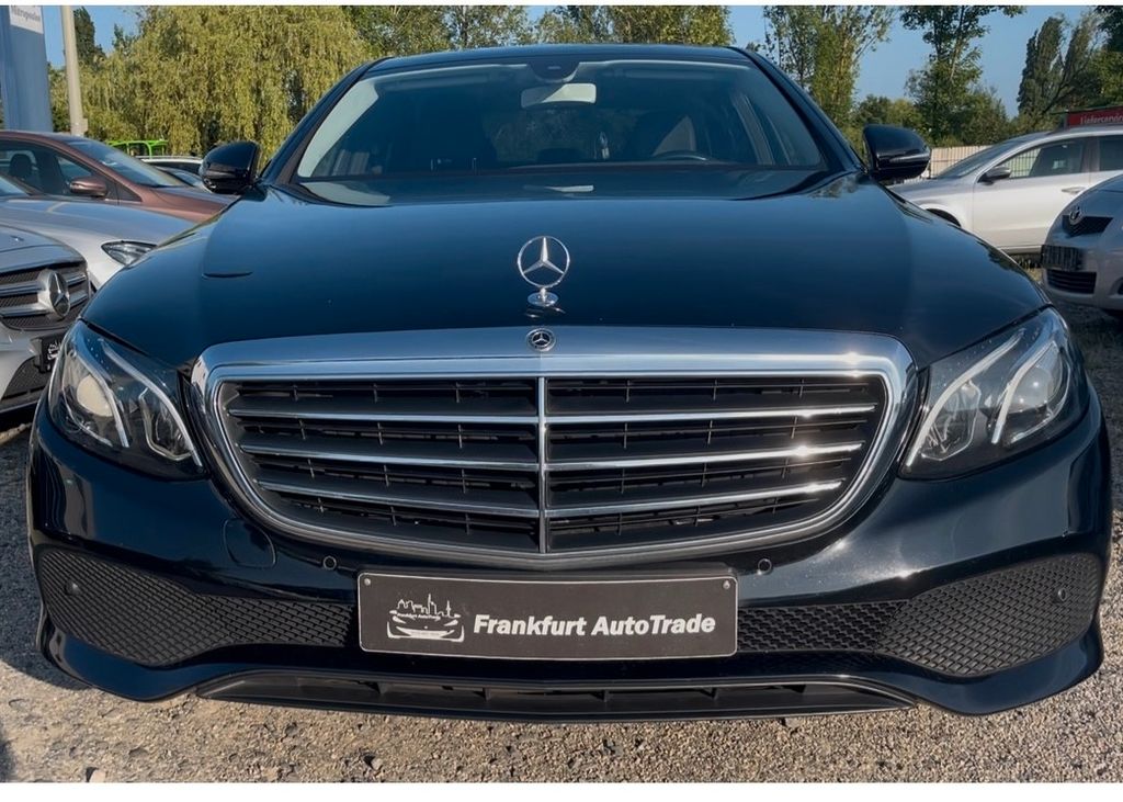 Mercedes-Benz E 200