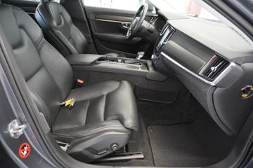 Volvo V90 Cross Country - 12