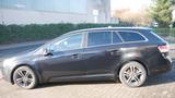 Toyota Avensis Combi Automatik - Toyota Avensis mit Diesel-Antrieb: Automatik