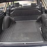 Mercedes-Benz 220 - blaue Mercedes-Benz 220
