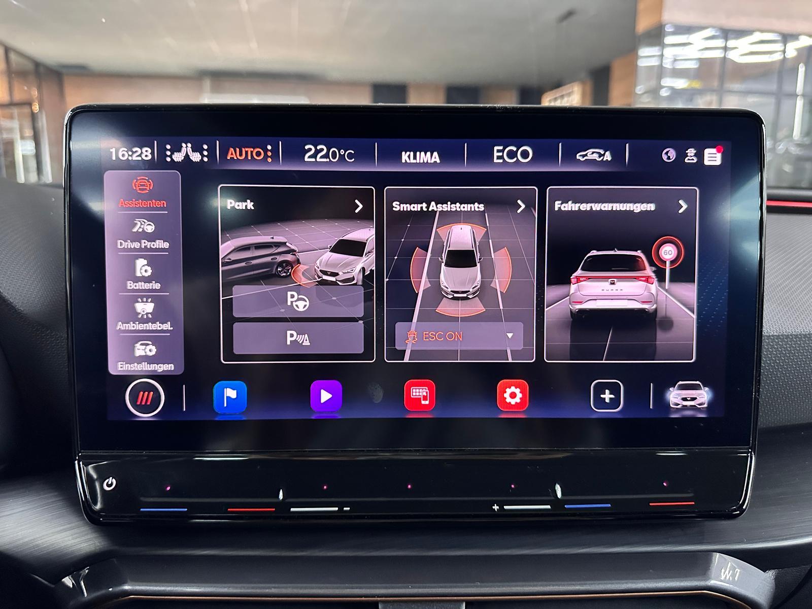 CUPRA LEON SPORTSTOURER E-HYBRID 204ch DSG - ATTELAGE PIVOTANT - COCKPIT NUMÉRIQUE - ACC - CAMÉRA DE RECUL - SIÈGES CHAUFFANTS