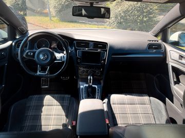 Volkswagen Golf 7 GTD  *SHZ*STDHZ*PANO*AHK*Keyless*