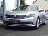 Volkswagen Jetta 1.2 TSI Comfortline Top Zustand - silberne Volkswagen Jetta
