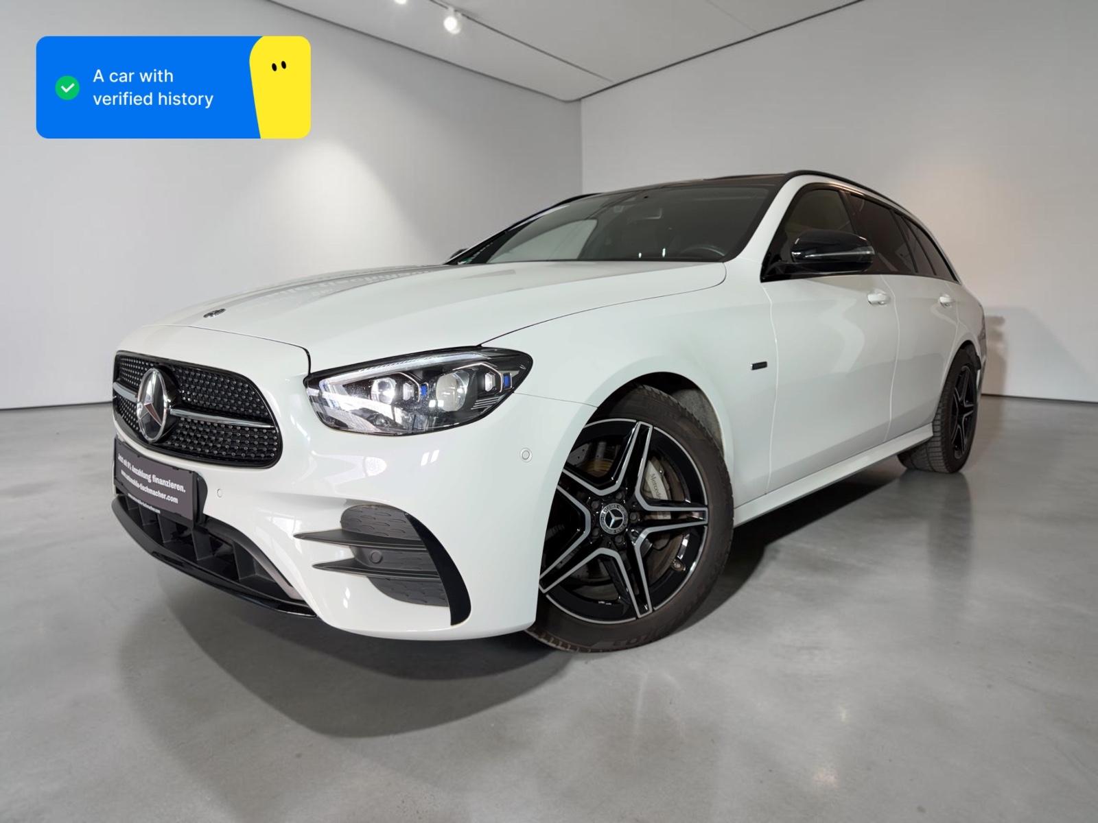 Mercedes-Benz E 300| 4Matic| LED| Kamera| Pano| AMG Line