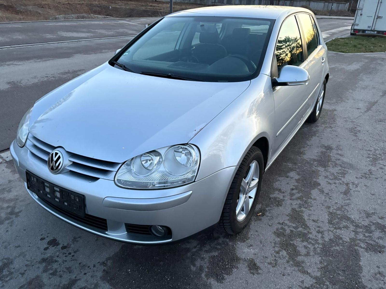 Volkswagen Golf 2006 — interior