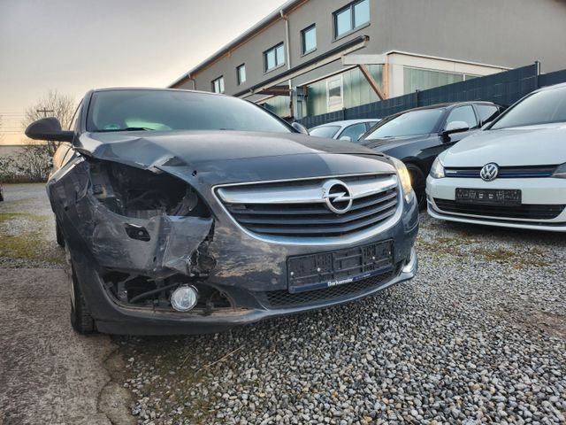 Opel Insignia 2.0 CDTI ecoFLEX.  AdBlue