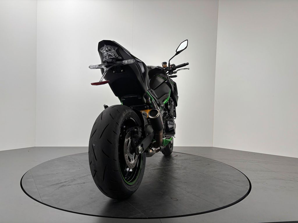 Fahrzeugabbildung Kawasaki Z900 SE *SC-PROJECT *SERVICE NEU *1390 KM