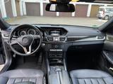 Mercedes-Benz E 250 T AVANTGARDE Autom. AVANTGARDE - Mercedes-Benz E 250: Von Privat
