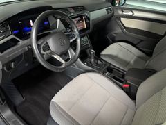 Fahrzeugabbildung Volkswagen Touran 1.5 TSI Comfortline --ACC/AHK/STHZG/17LM